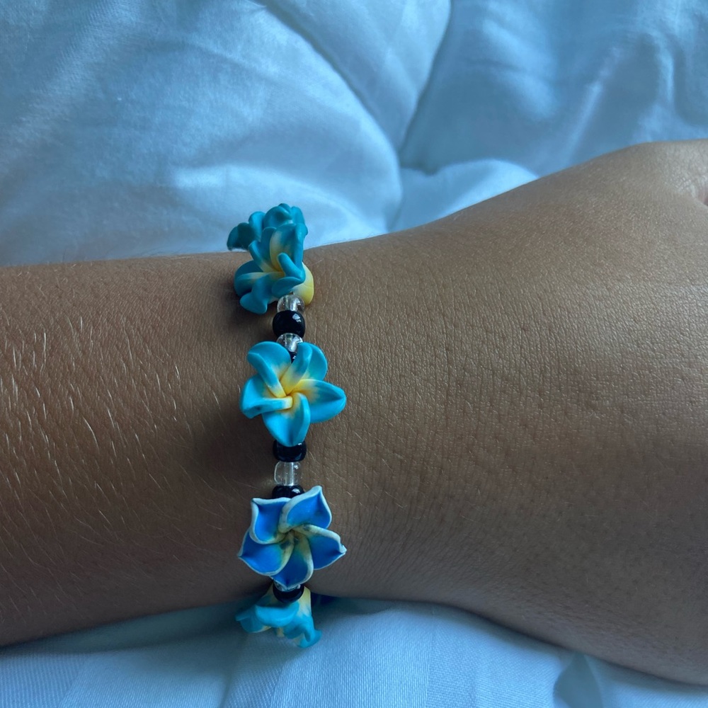 hibiscus flower bracelet